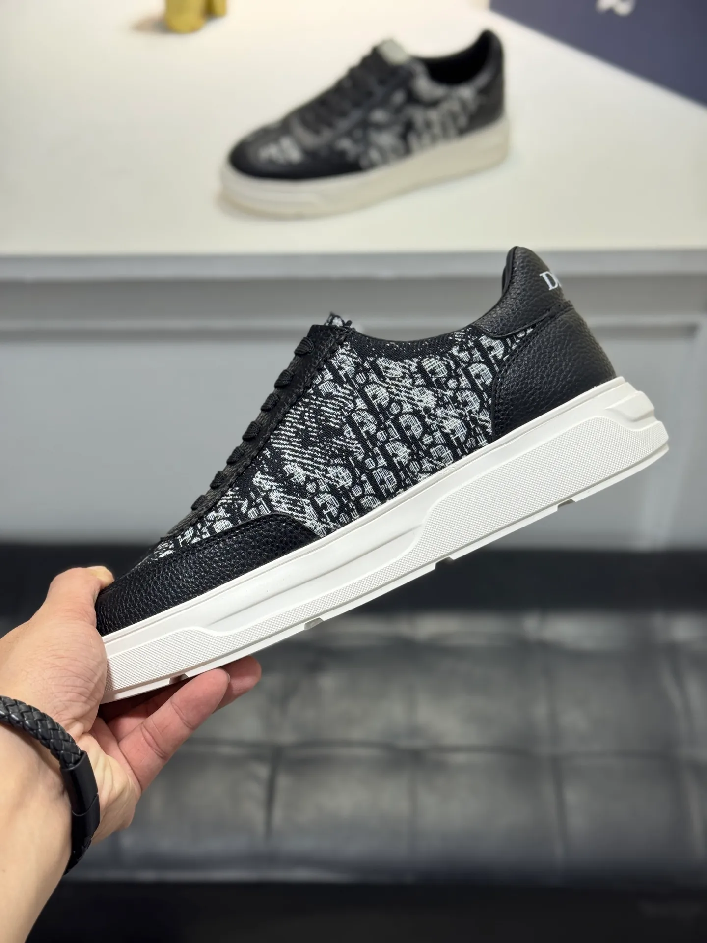 Men's Men's Shoes💰420【New Style】🦑🦑Dior🔥Christan Dior (Dior) hot style [new style] ⚠⚠️Top purchasing 🔍🔍men's casual shoes, upper cowhide stitched with Dijia special fabrics, soles: original soles specially provided by the original factory, exclusive movable molded soles super comfortable, original factory single goods, 🔍🔍high-quality multi-color splicing design, exquisite workmanship, unique, Sheepskin lining💪Details determine quality, we only make shoes with care, you can enter and leave the counter at will, welcome to compare🇮🇹Size: 38-44 (45 customized